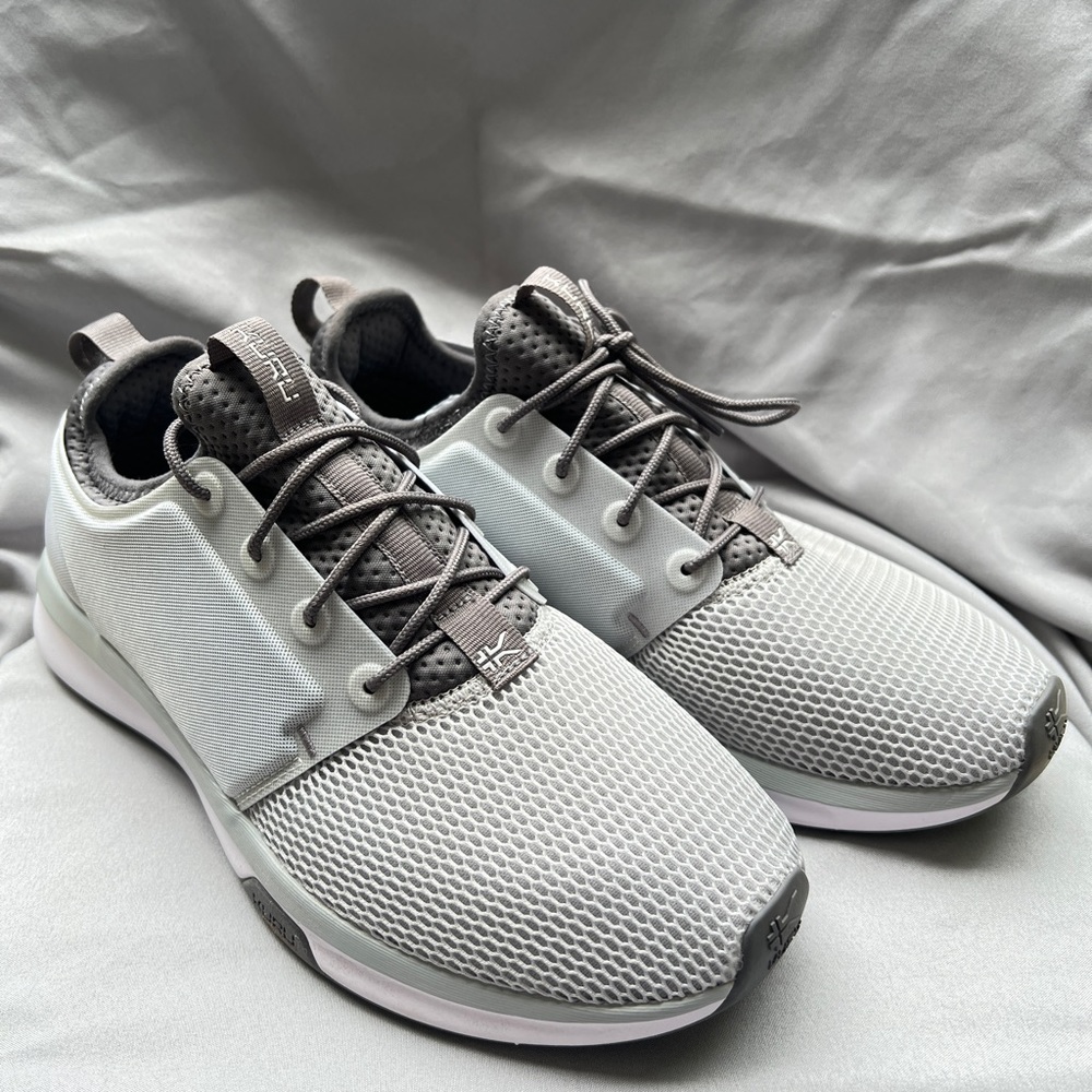NEW Kuru Atom Women’s Sz 10 Cloud Gray White Iron Gray (no box)